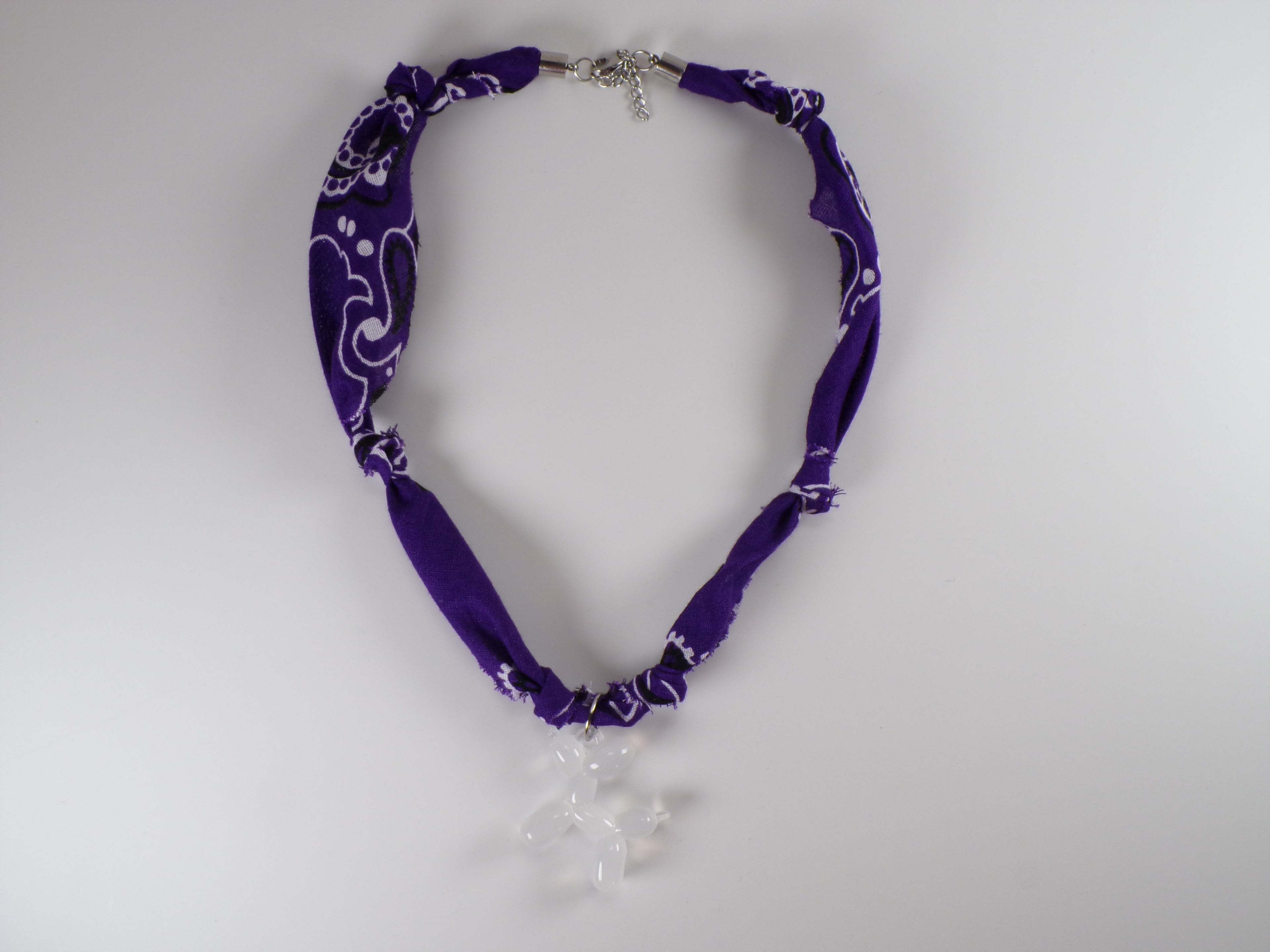 Balloon Dog Bandana Necklaces (varios)