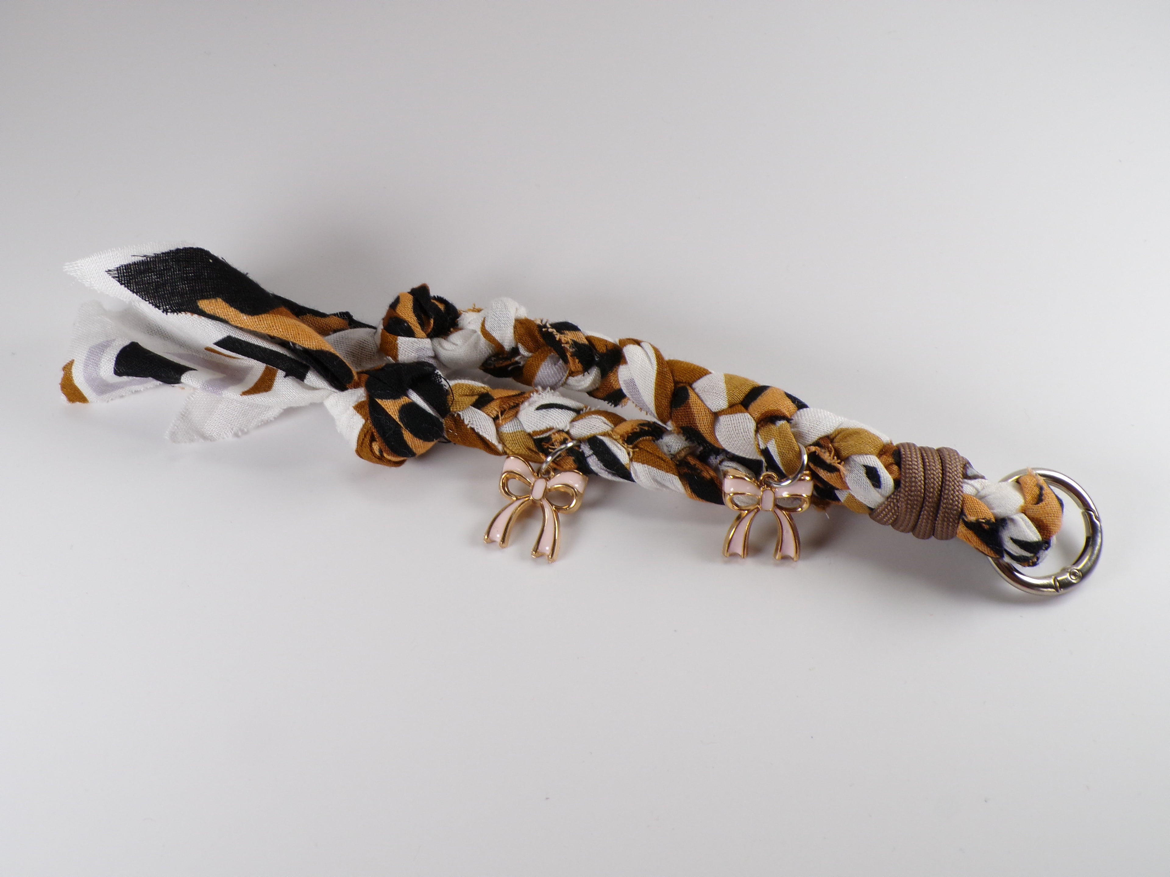 Braided Bandana Keychain (varios)