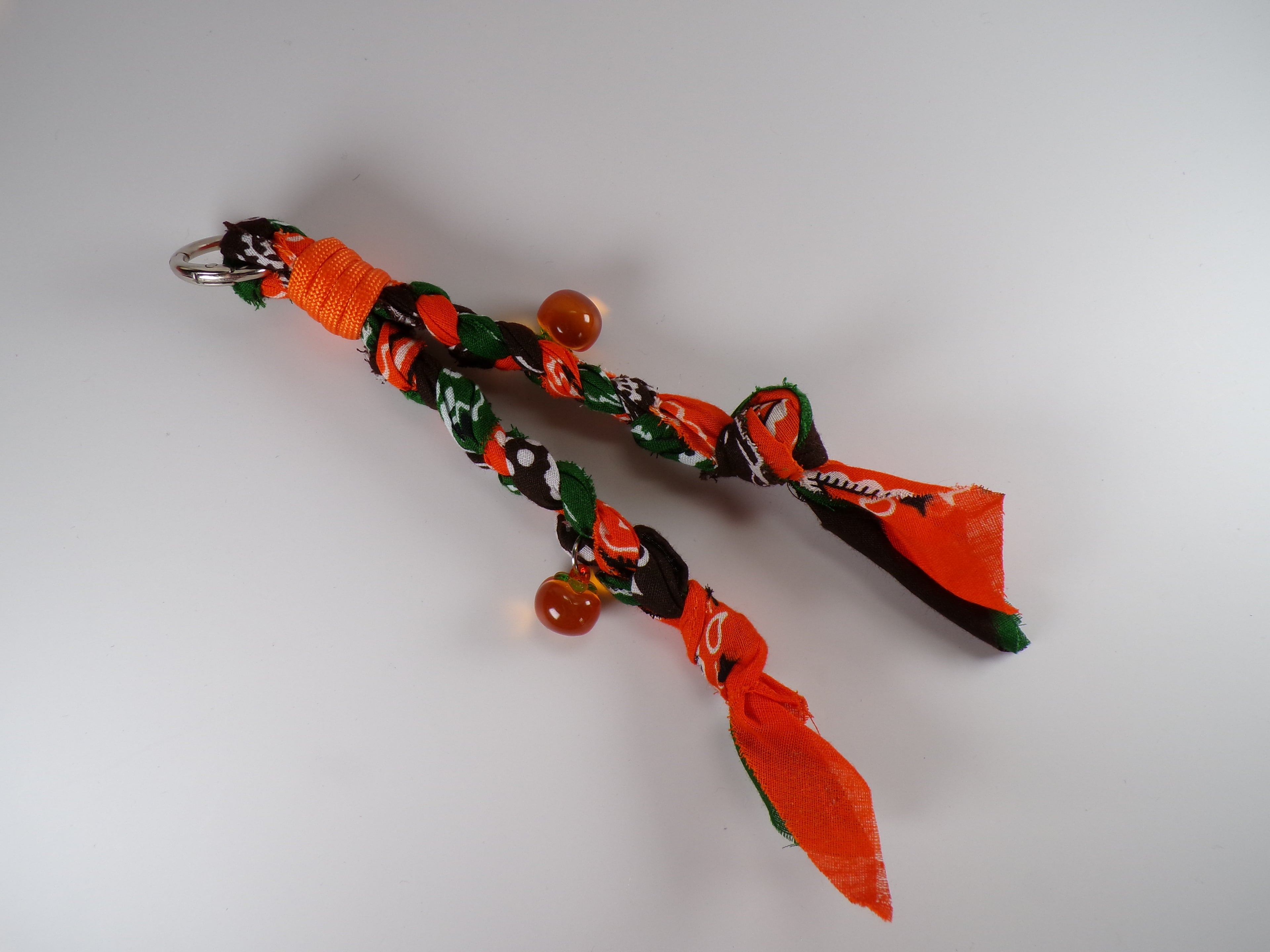 Braided Bandana Keychain (varios)