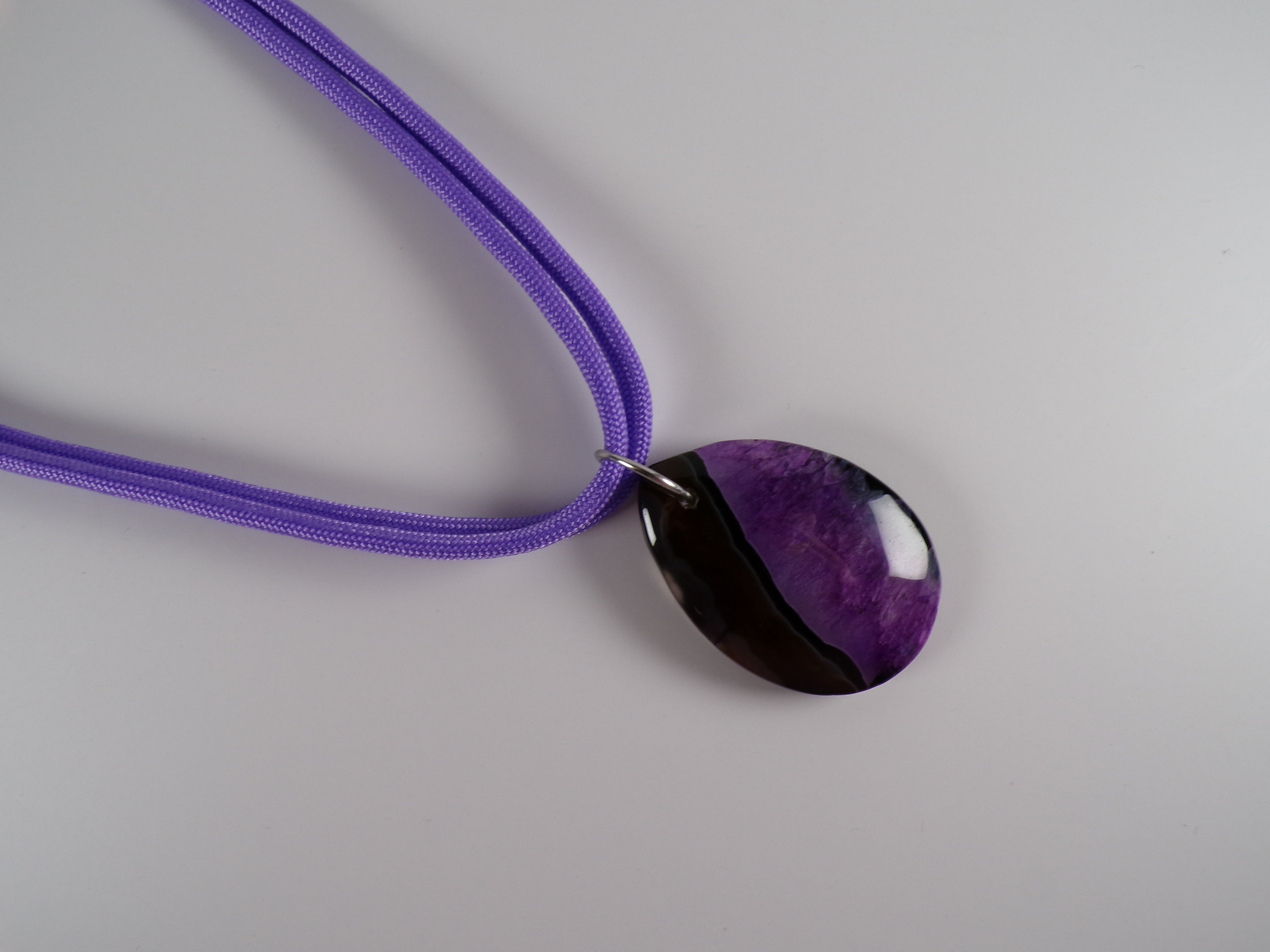 Crystal Stone Adjustable paracord Necklaces (varios)