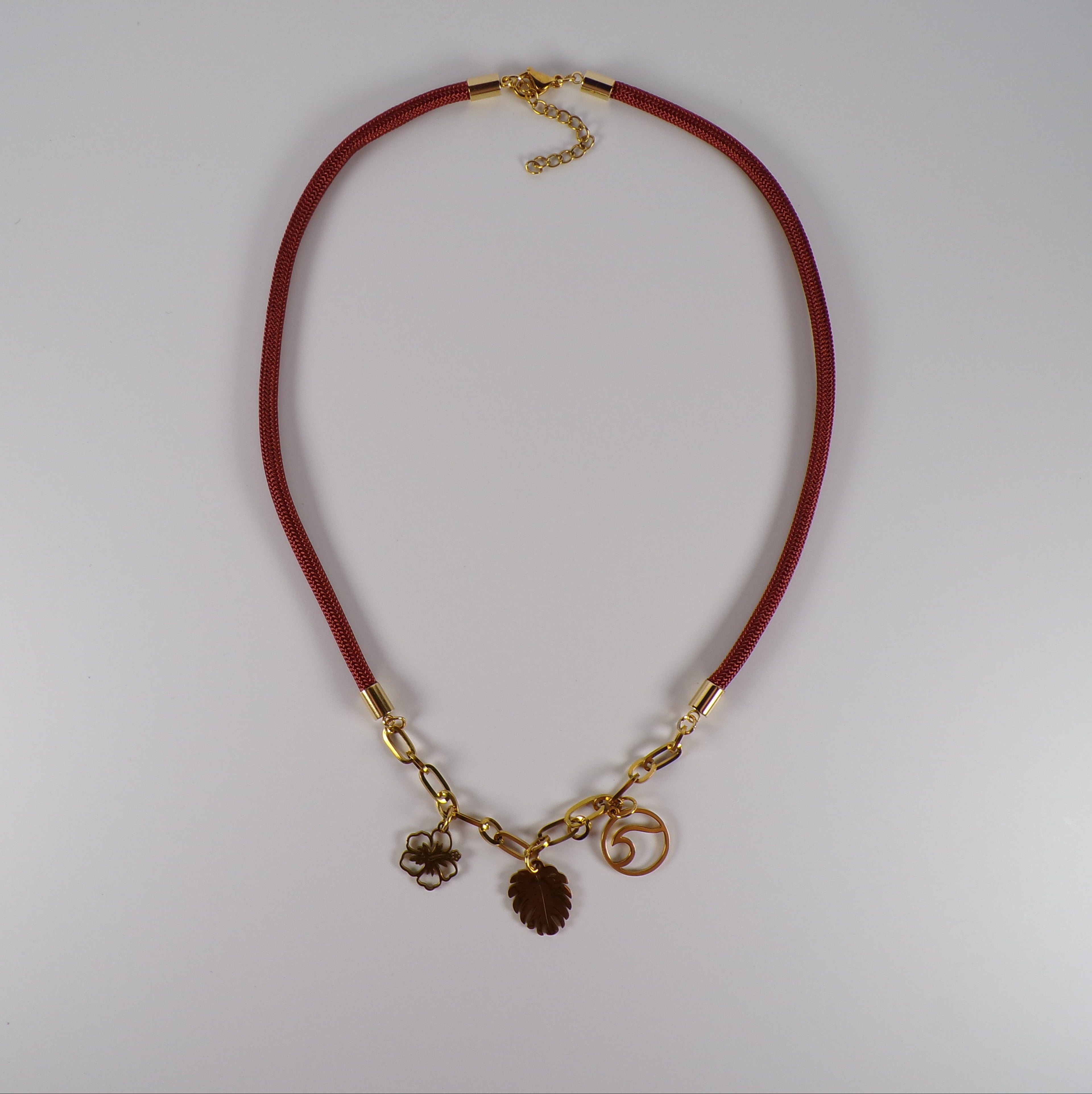 Gold Reverse Necklace (varios)
