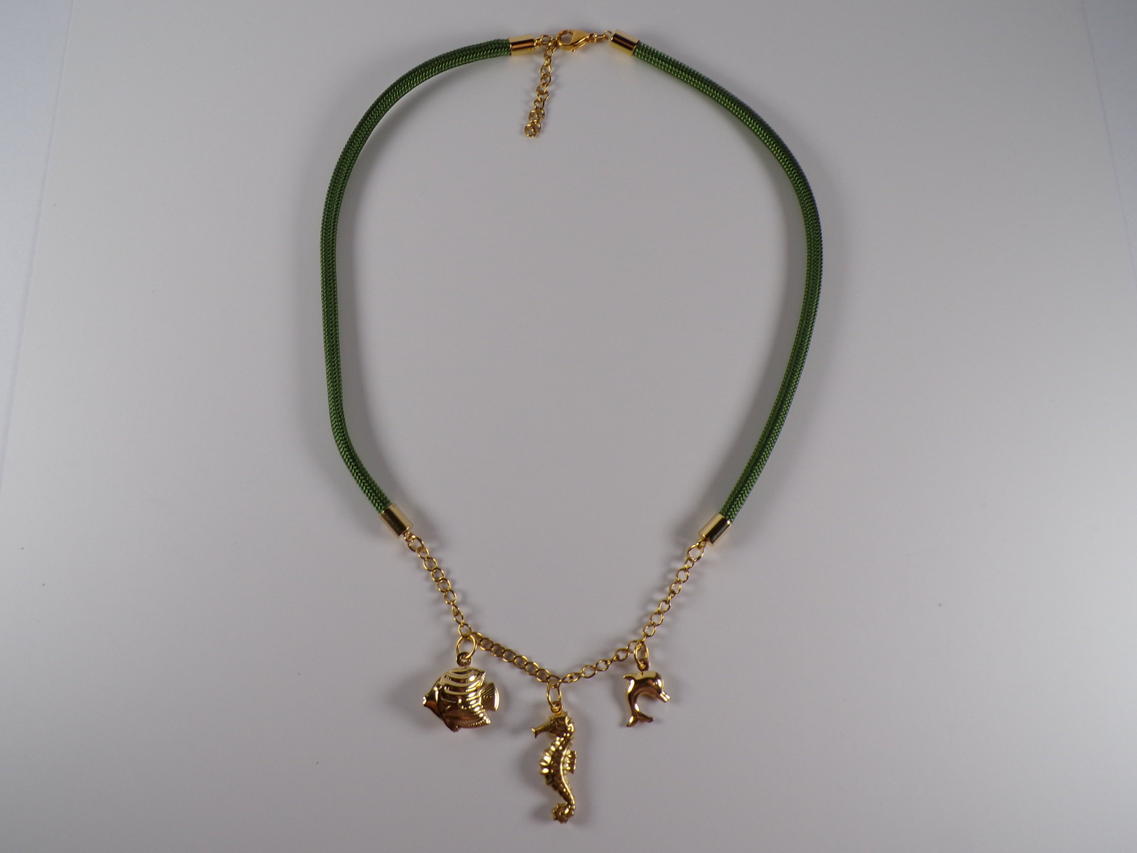 Gold Reverse Necklace (varios)