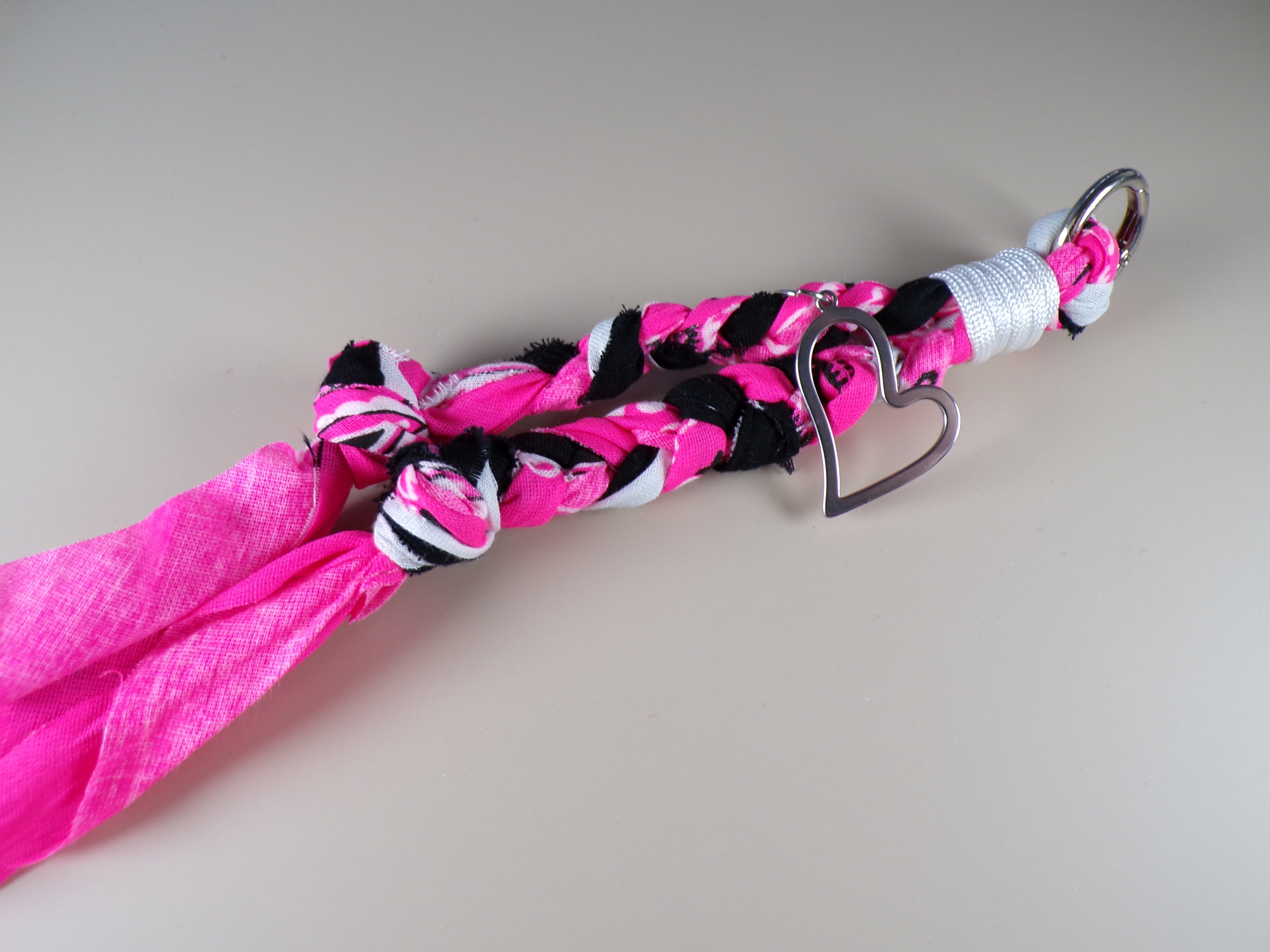 Stainless steel Heart Braided Bandana Keychain