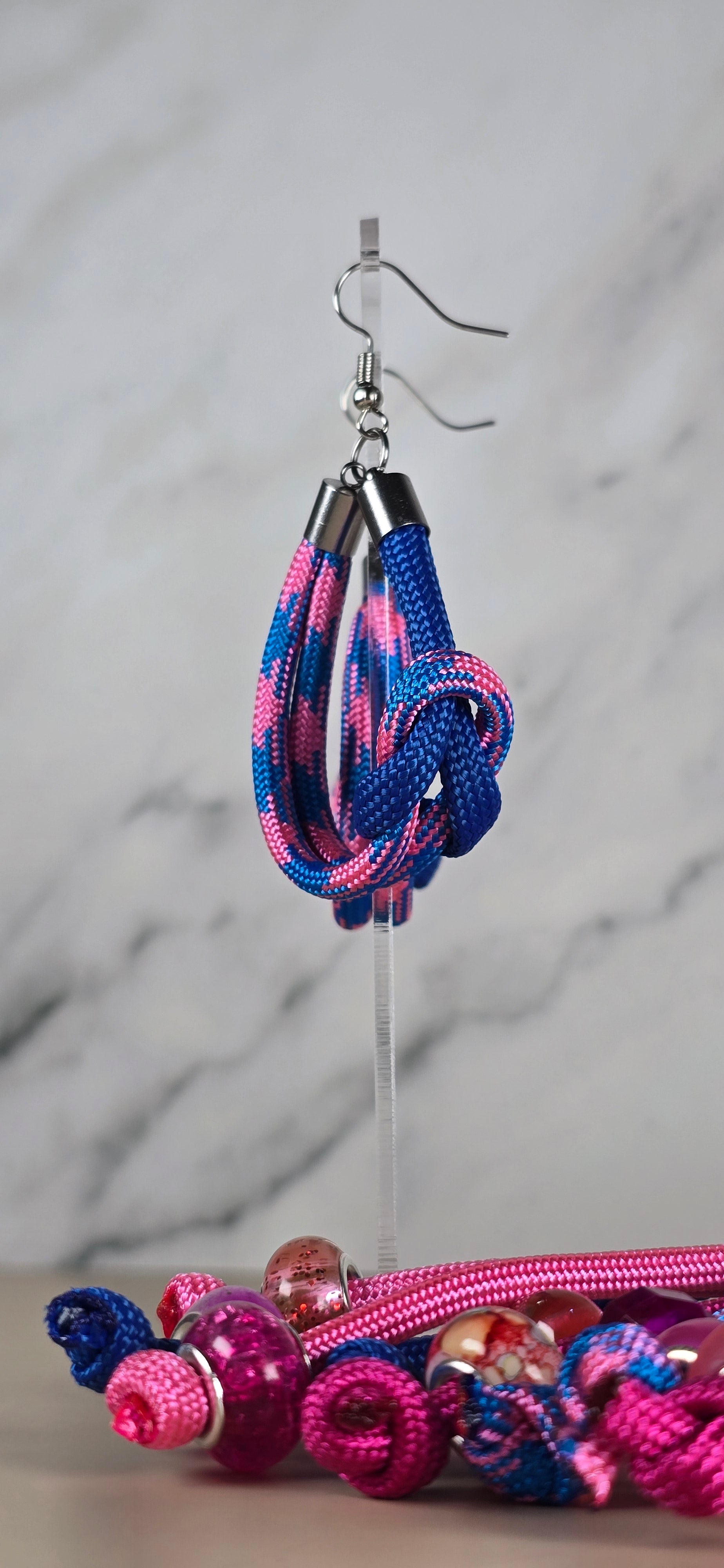 Amor entrelazado Paracord Earrings - Valentine's Collection Limited Edition