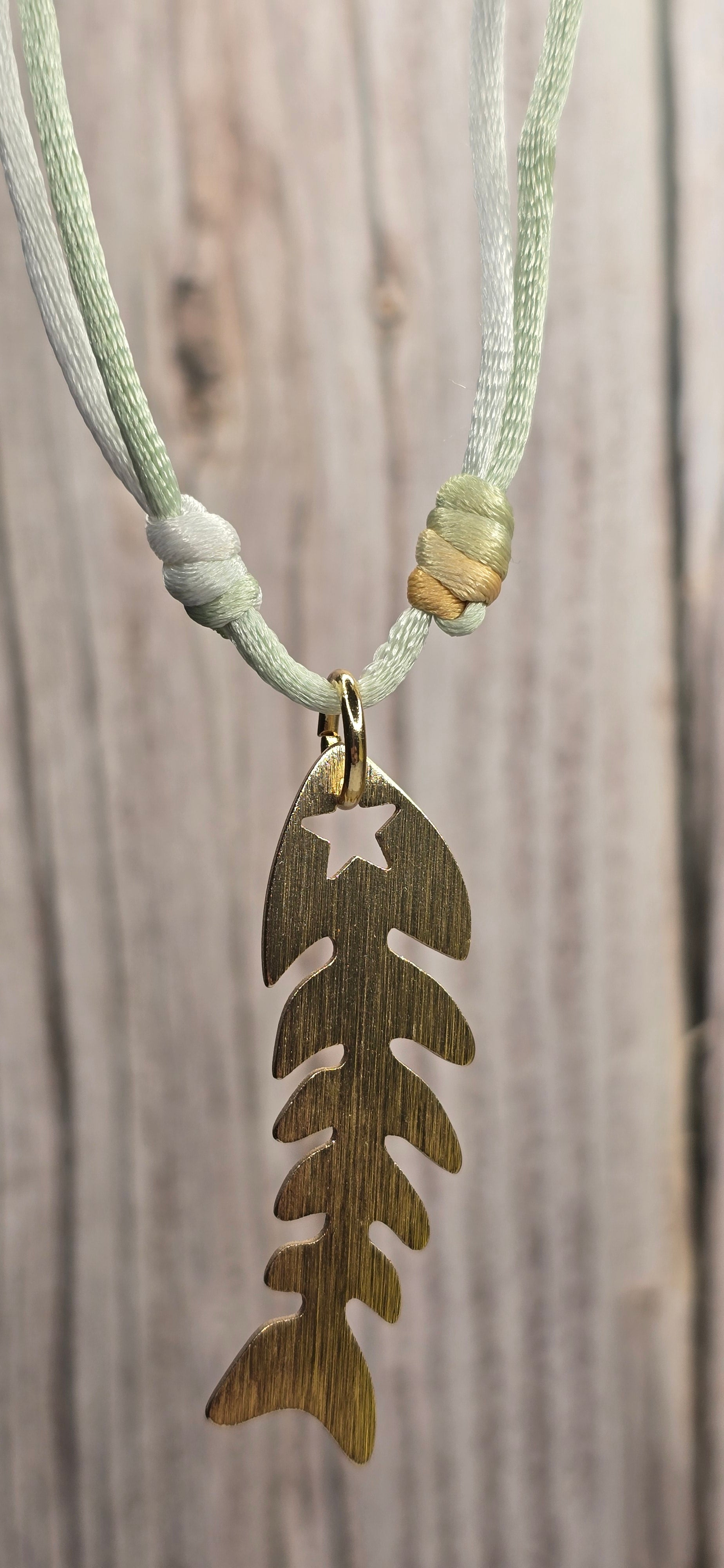Golden Catch Adjustable Necklace